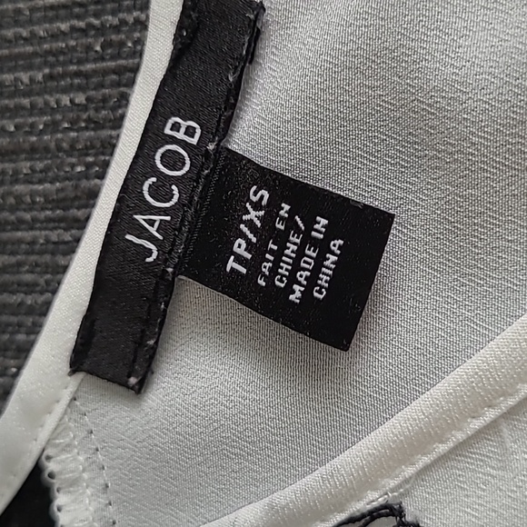 White, lace detailed blouse - Picture 4 of 4